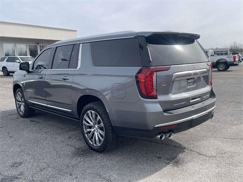 Used 2021 GMC Yukon XL Denali w/ Denali Premium Package image 6