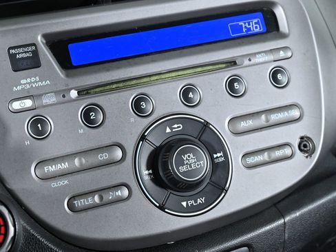 Used 2011 Honda Fit image 11