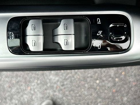 Used 2026 Mercedes-Benz C 300 4MATIC Sedan image 17