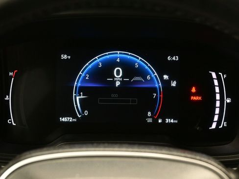 Used 2025 Toyota Corolla SE w/ SE Premium Package image 24