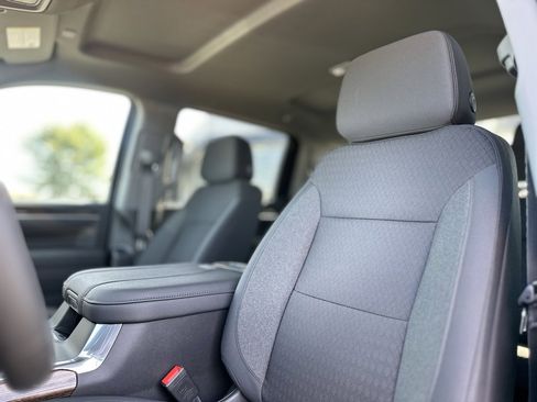 New 2026 GMC Sierra 1500 Elevation image 18