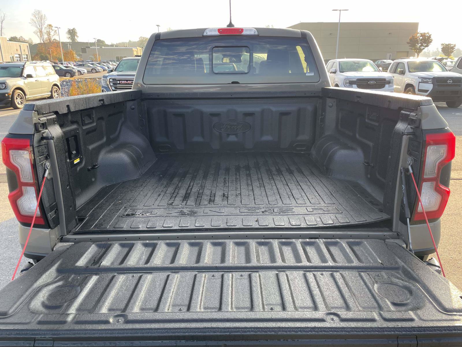 Used 2025 Ford Ranger Lariat w/ FX4 Off-Road Package AWD/4WD image 31