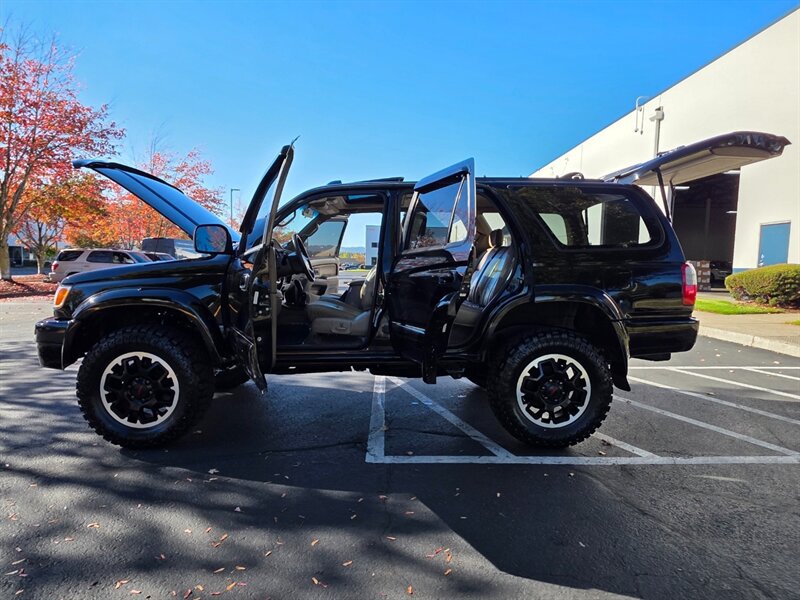 Used 2000 Toyota 4Runner Limited AWD/4WD image 23