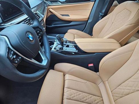 Certified 2023 BMW 530i image 10
