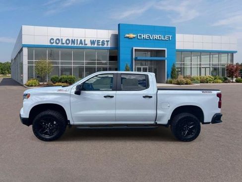 Used 2025 Chevrolet Silverado 1500 LT Trail Boss AWD/4WD image 3