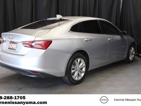 Used 2021 Chevrolet Malibu LT FWD image 13