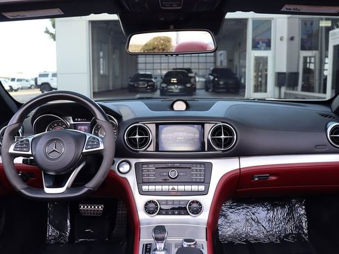 Used 2018 Mercedes-Benz SL 450 image 11