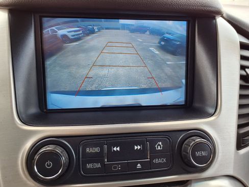 Used 2018 GMC Yukon SLT w/ Premium Edition RWD image 6