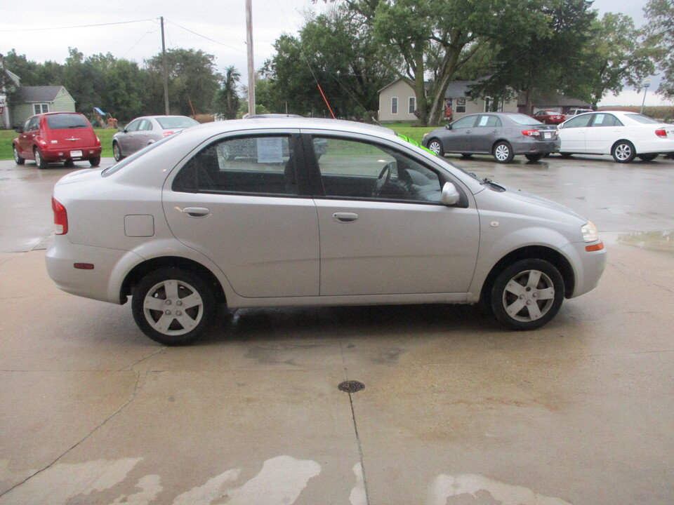 Used 2006 Chevrolet Aveo LS FWD image 16