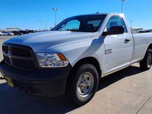 Used 2017 RAM 1500 Tradesman w/ Power & Remote Entry Group image 4