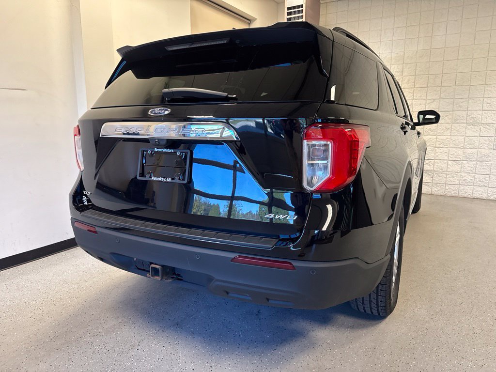 Used 2023 Ford Explorer XLT w/ Class IV Trailer Tow Package AWD/4WD image 41