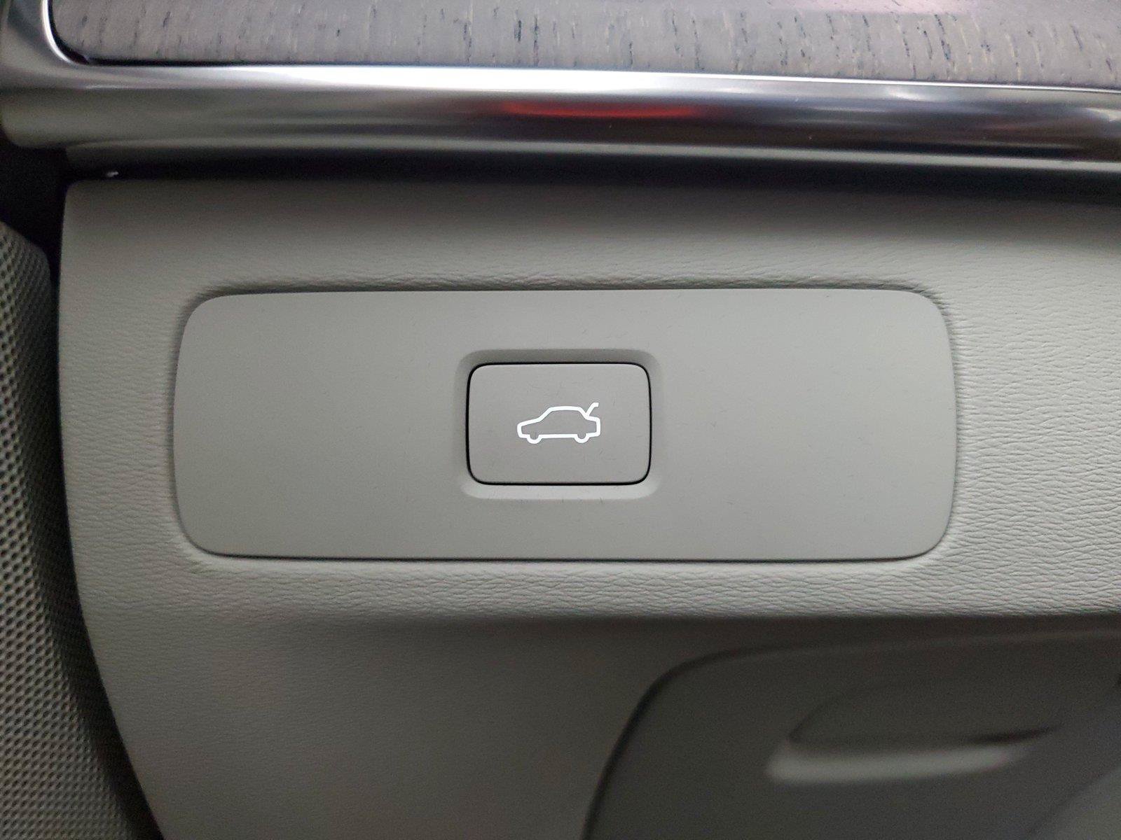 Certified 2026 Volvo XC90 B6 Ultra AWD/4WD image 36