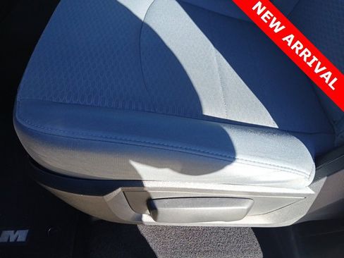 Used 2018 RAM 1500 Express image 16