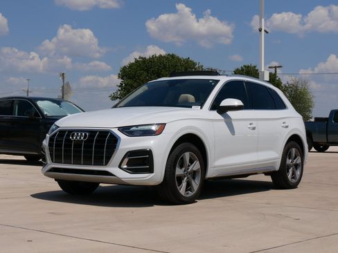 Used 2023 Audi Q5 2.0T Premium Plus w/ Premium Plus Package AWD/4WD image 5