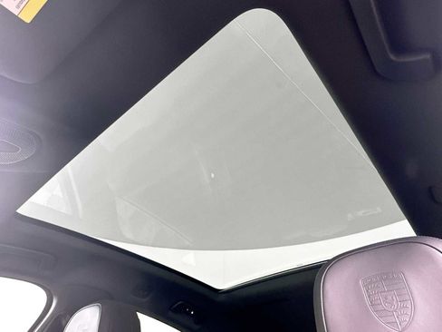 New 2025 Porsche Cayenne Coupe image 21