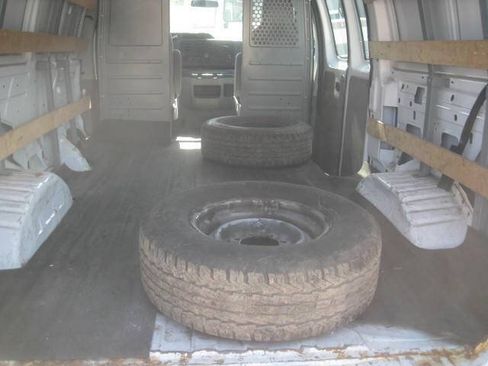Used 2014 Ford E-250 and Econoline 250 w/ Power Group RWD image 11