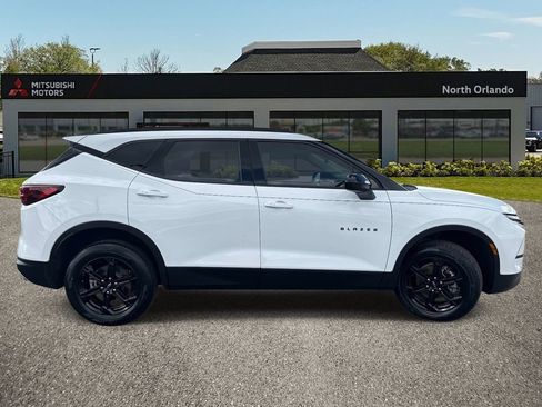 Used 2024 Chevrolet Blazer LT w/ Convenience Package FWD image 6