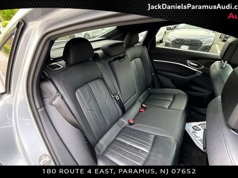 Used 2023 Audi e-tron Premium w/ Convenience Plus Package AWD/4WD image 19