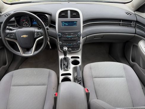 Used 2014 Chevrolet Malibu LS FWD image 9