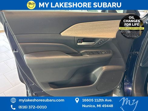 Used 2024 Toyota Grand Highlander AWD image 13