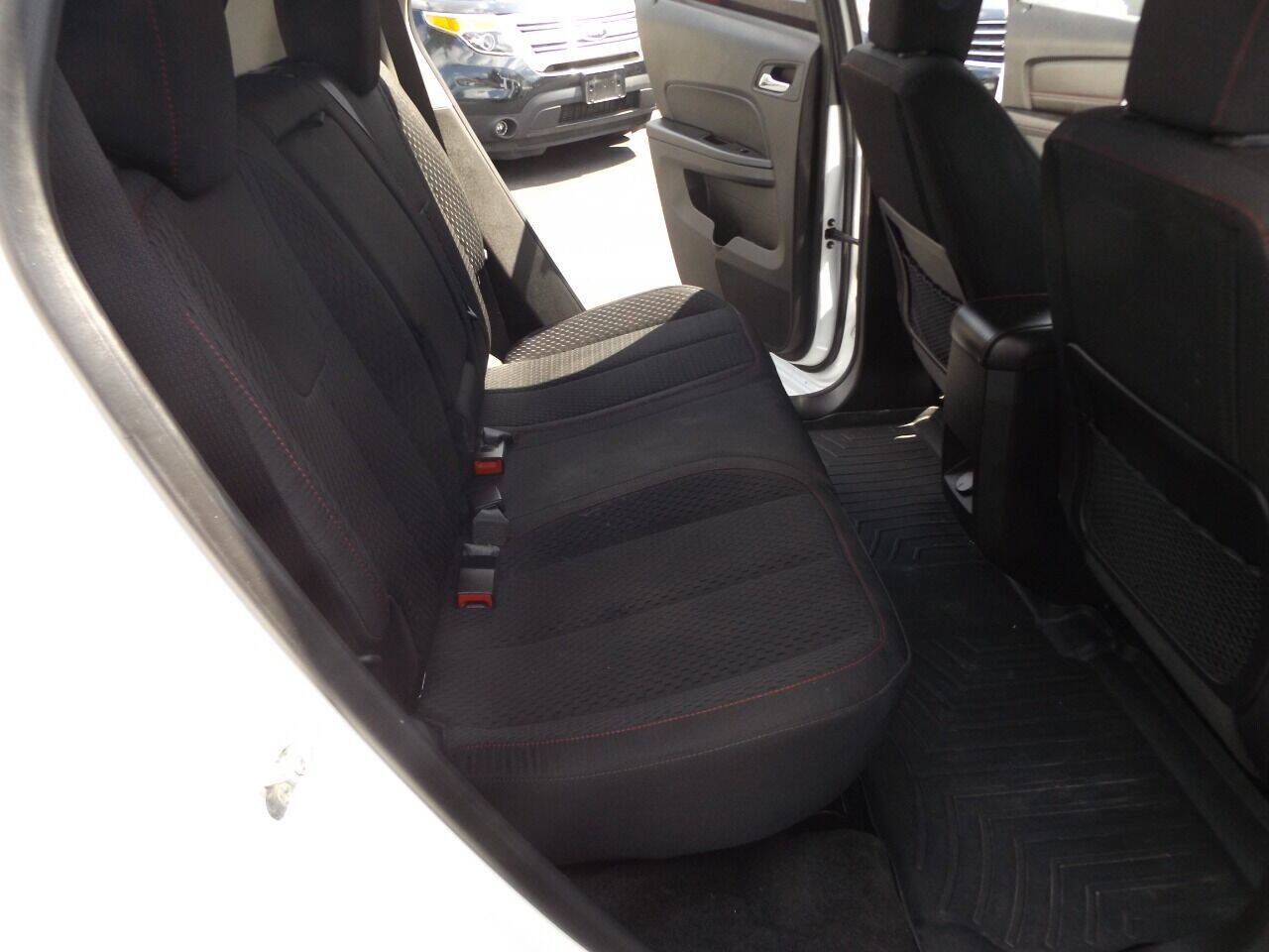 Used 2015 GMC Terrain SLE AWD/4WD image 23