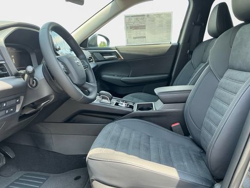 New 2026 Nissan Rogue SL AWD/4WD image 10