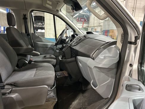 Used 2017 Ford Transit 150 XLT RWD image 35