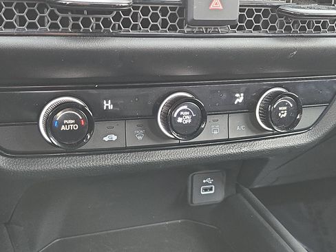 Used 2024 Honda HR-V LX image 23