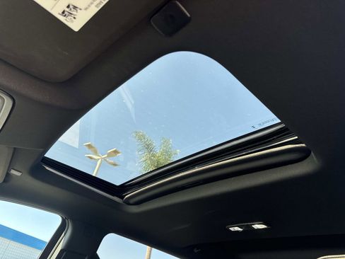 Used 2025 Chevrolet Silverado 1500 High Country w/ High Country Premium Package image 18