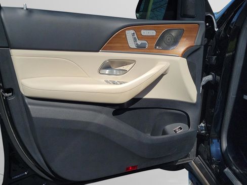 Certified 2022 Mercedes-Benz GLS 450 4MATIC image 24