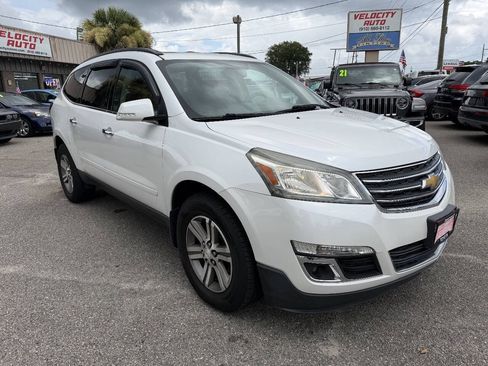 Used 2016 Chevrolet Traverse LT FWD image 3