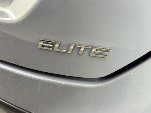Used 2024 Honda Pilot Elite image 15