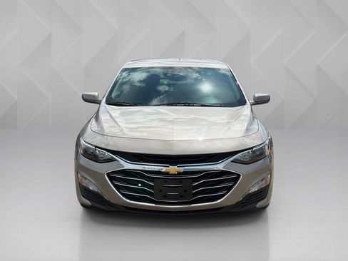 Used 2023 Chevrolet Malibu LT FWD image 2