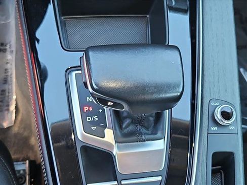 Used 2022 Audi A5 2.0T Premium Plus w/ Premium Plus image 12