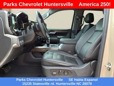 Certified 2022 Chevrolet Silverado 1500 LT Trail Boss w/ LT Trail Boss Premium Package AWD/4WD image 16
