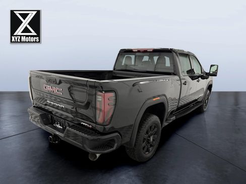 Used 2025 GMC Sierra 2500 AT4 w/ AT4 Premium Plus Package image 6