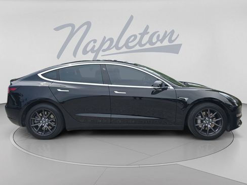 Used 2019 Tesla Model 3 Standard Range Plus RWD image 9