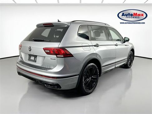Used 2022 Volkswagen Tiguan SE R-Line image 2