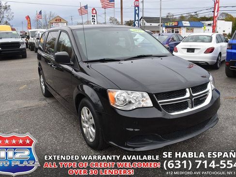 Used 2018 Dodge Grand Caravan SE w/ UConnect Hands-Free Group image 1