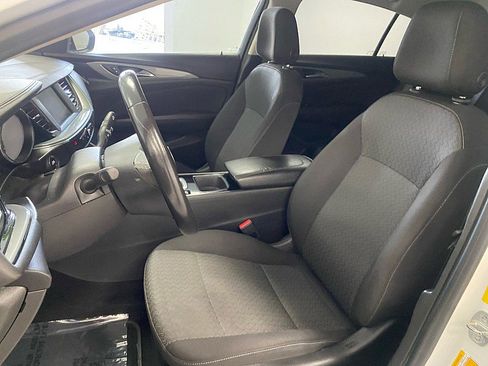 Used 2019 Buick Regal Preferred image 24
