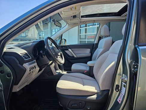 Used 2017 Subaru Forester 2.5i Premium w/ All-Weather Package AWD/4WD image 19