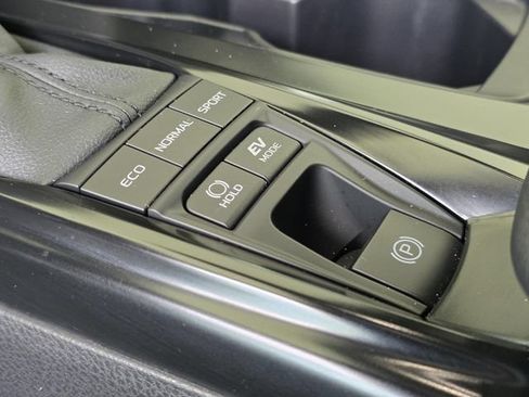 Used 2026 Toyota Camry SE w/ Convenience Package FWD image 22