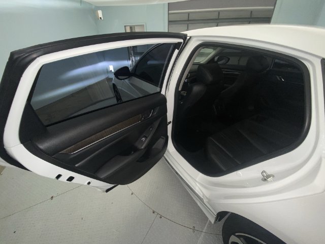 Used 2019 Honda Accord Touring image 22