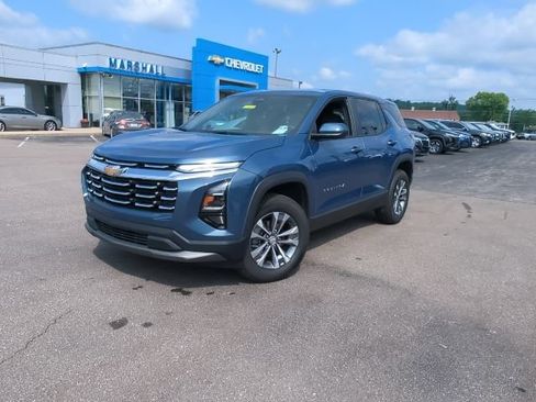 Used 2026 Chevrolet Equinox LT AWD/4WD image 3