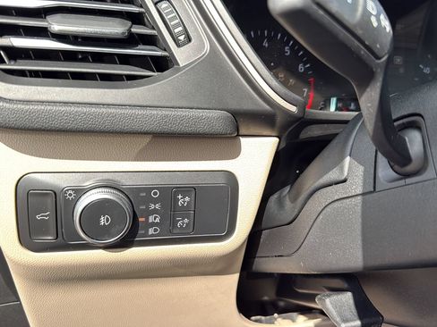 Used 2020 Ford Escape SEL FWD image 17