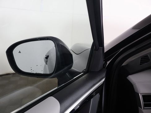 New 2026 Mitsubishi Outlander SE image 39