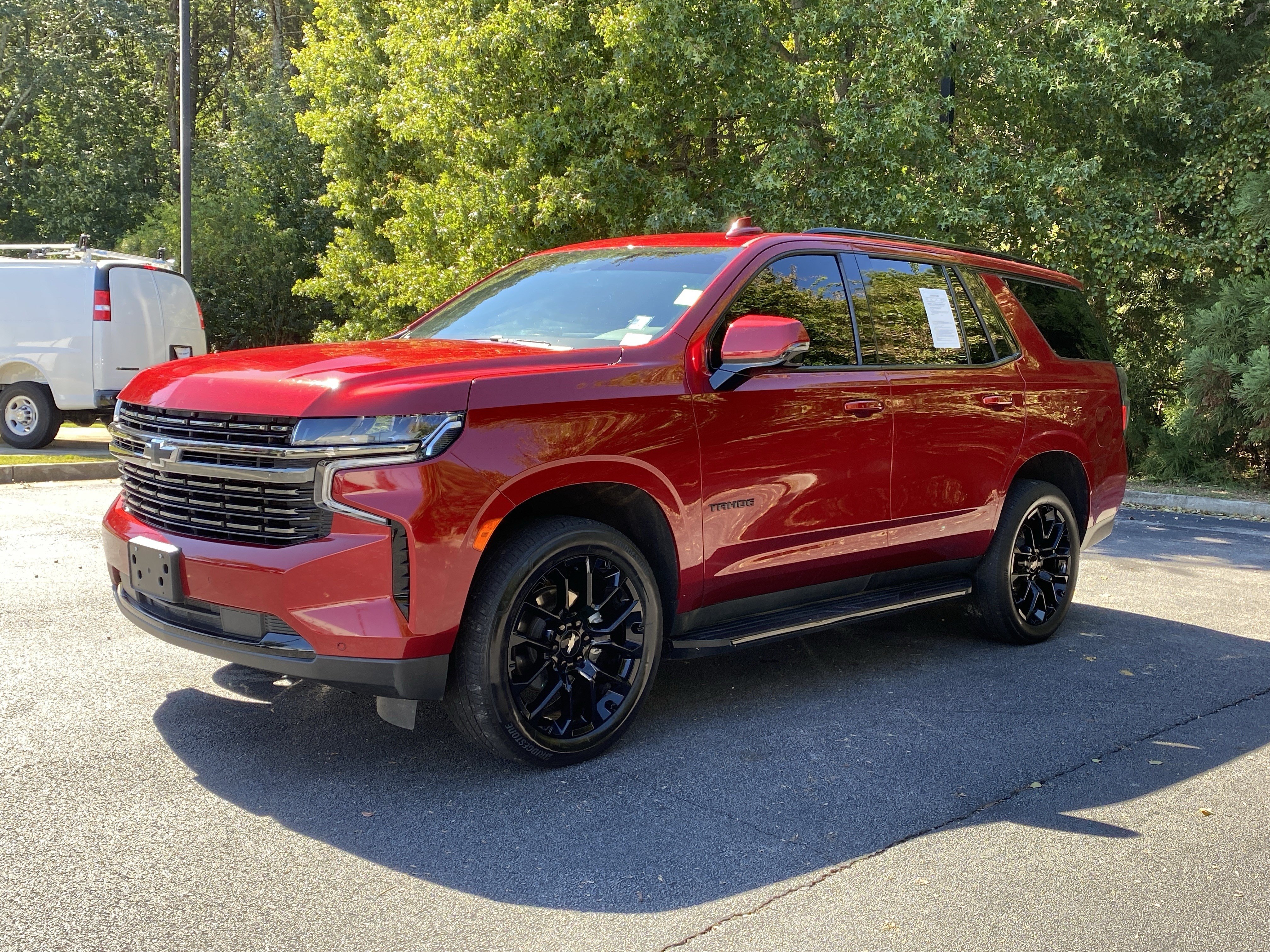 Used 2022 Chevrolet Tahoe RST w/ Luxury Package AWD/4WD image 5