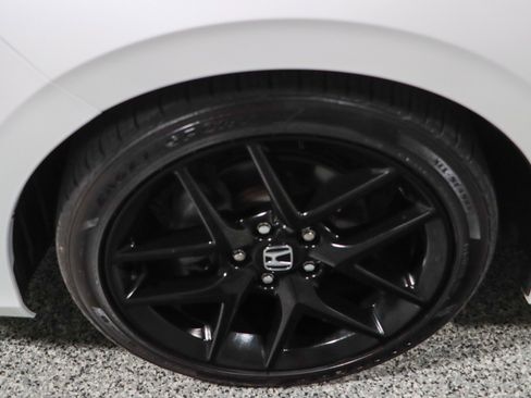 Used 2024 Honda Civic Sport image 11