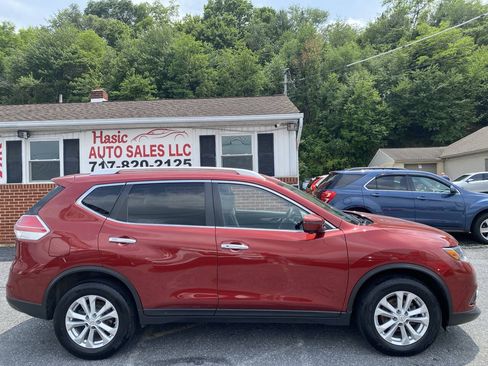 Used 2016 Nissan Rogue SV w/ SV Premium Package AWD/4WD image 4