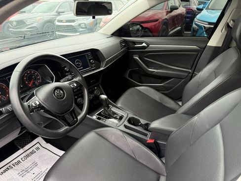 Used 2020 Volkswagen Jetta SE FWD image 11